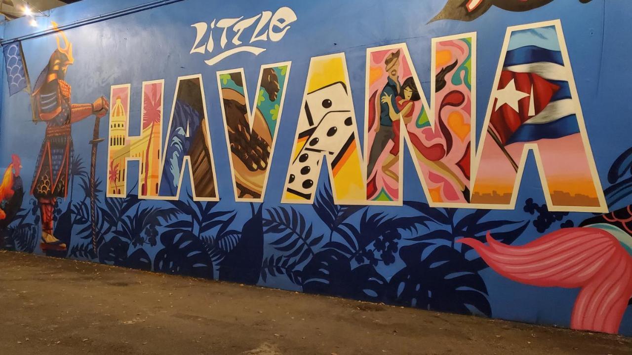 מיאמי Casa Cuba In Little Havana, Brickell, Calle 8 And 10 Minutes To The Beach Free Parking מראה חיצוני תמונה